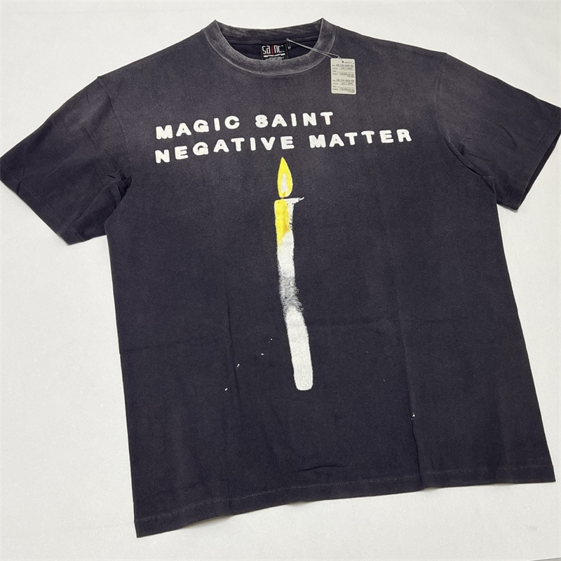 Black Tin Candle - Zwart gewassen SAINT MICHAEL CANDLE T-shirt