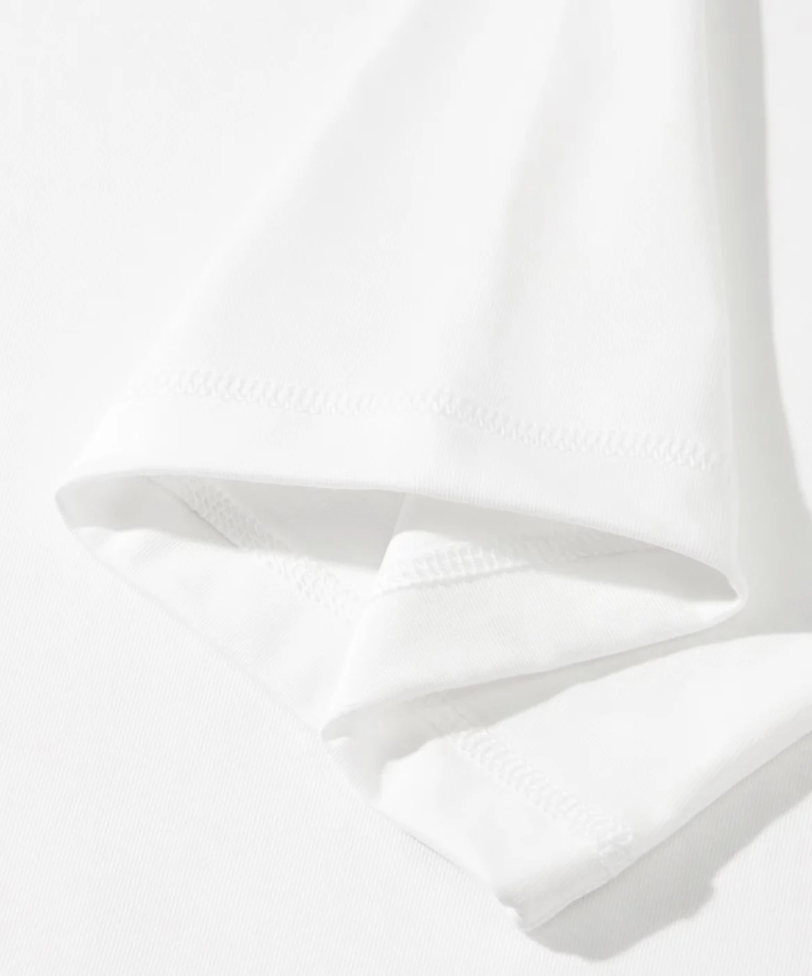 Feestelijk zwart T-shirt met g - Black Tin Candle recensie en prijs